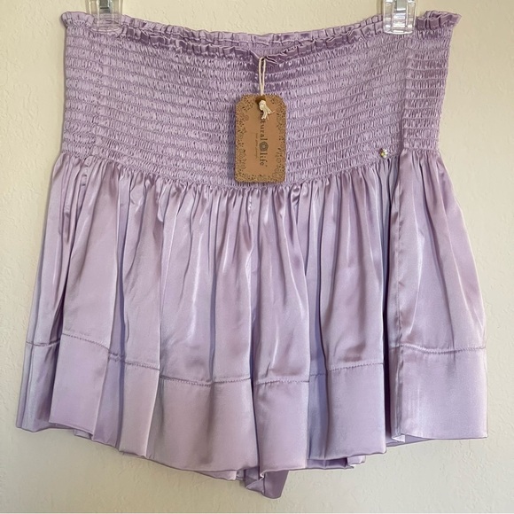Pants - Natural Life Daisy Smocked Shorts Lavender Size M